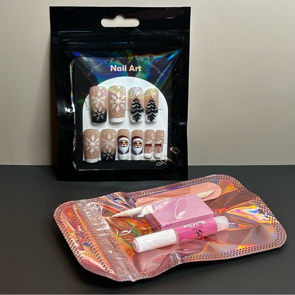 29 Piece Nail Art Set Christmas Winter Santa Theme